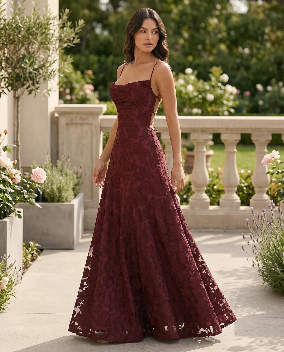 Aveline – La Robe Grâce Florissante