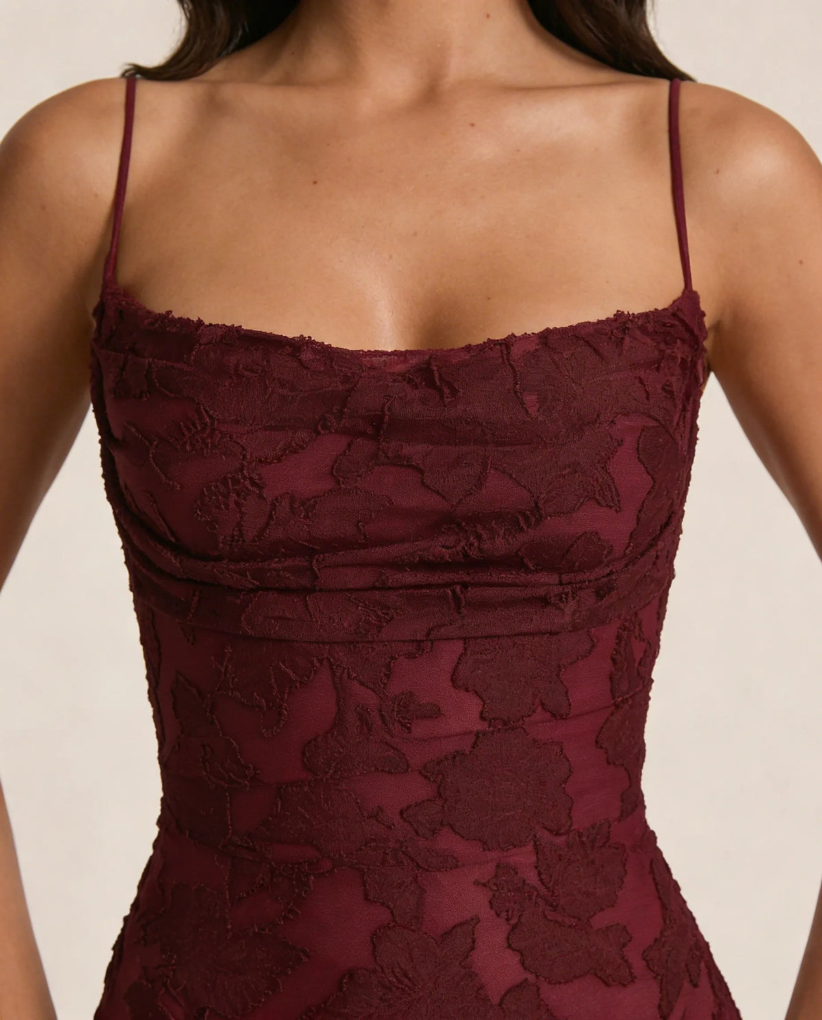 Aveline – La Robe Grâce Florissante